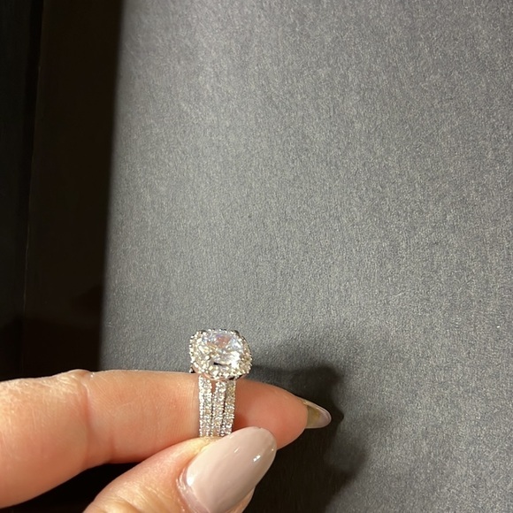 NWT Silver Tone Ring - Picture 3 of 8